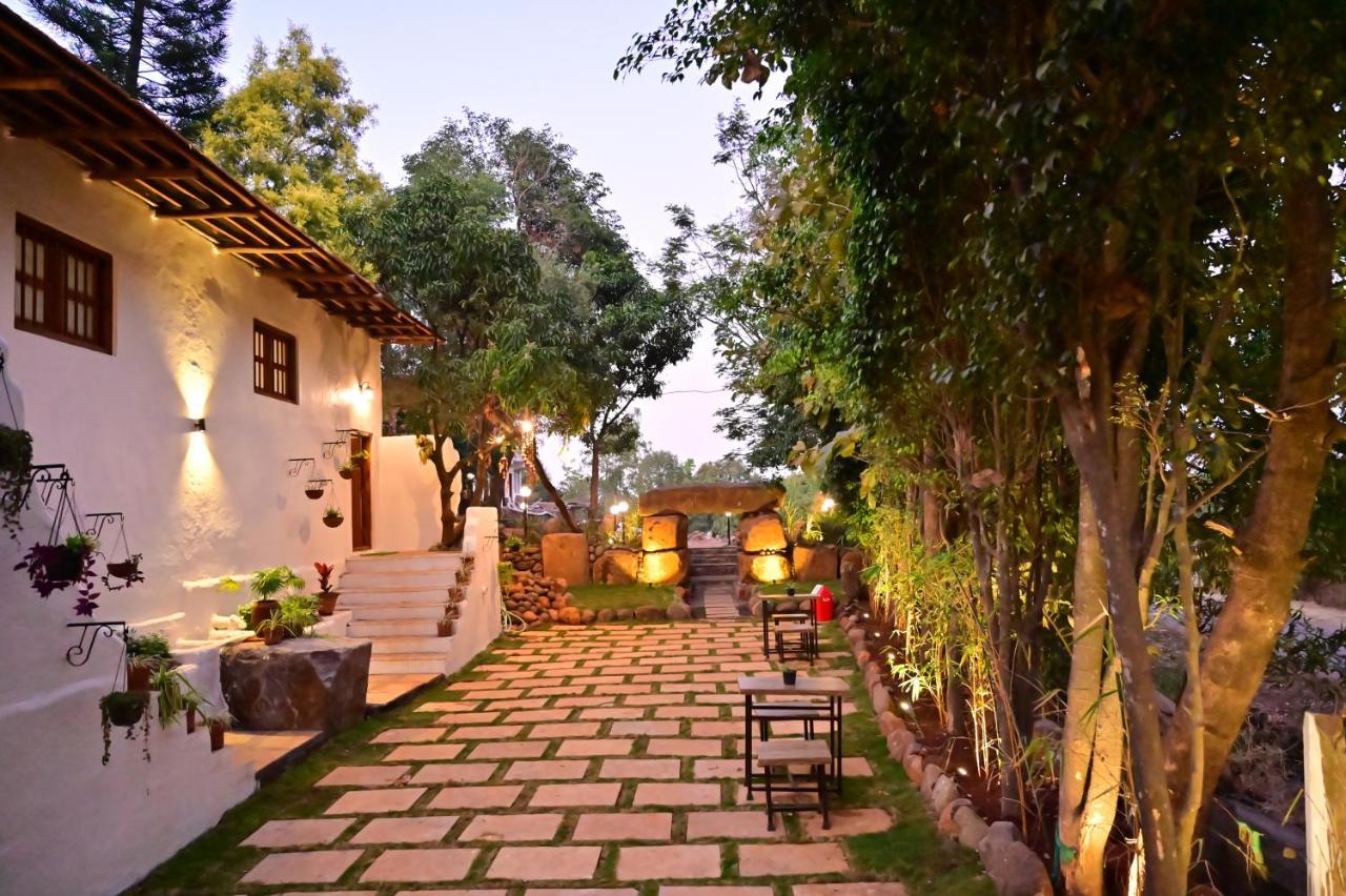 Achalaa Resort Kolhapur Luaran gambar