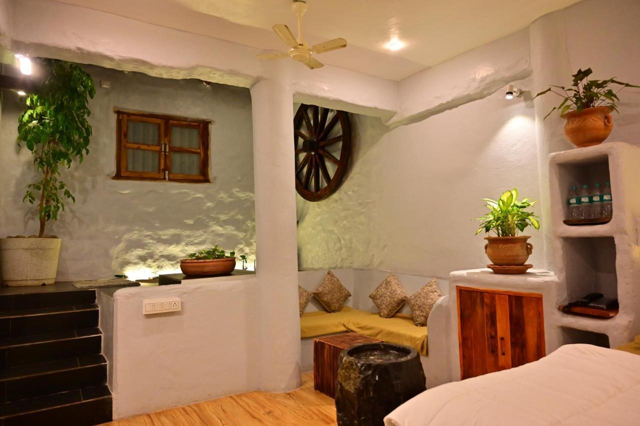 Achalaa Resort Kolhapur Luaran gambar